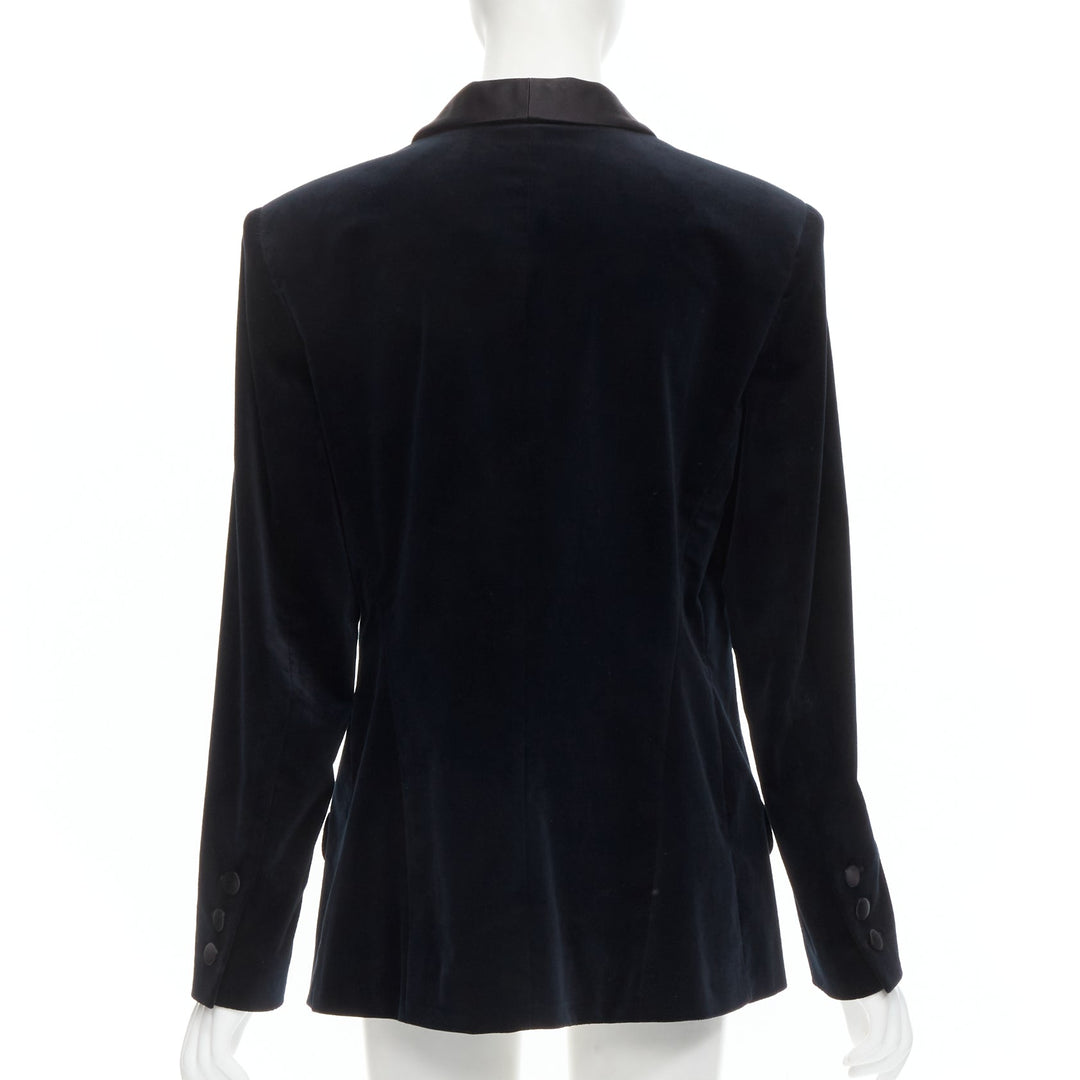 Runway CHANEL 18A Paris Hamburg Metier D'art navy velvet tuxedo blazer FR46