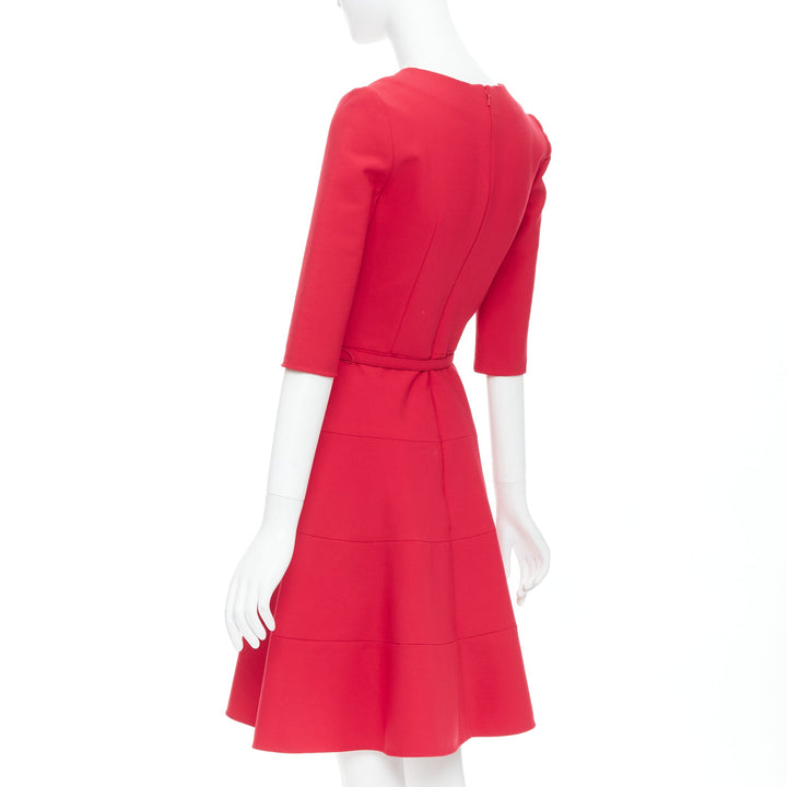 OSCAR DE LA RENTA R17 red virgin wool blend slit neck pleated belted dress US0 XS