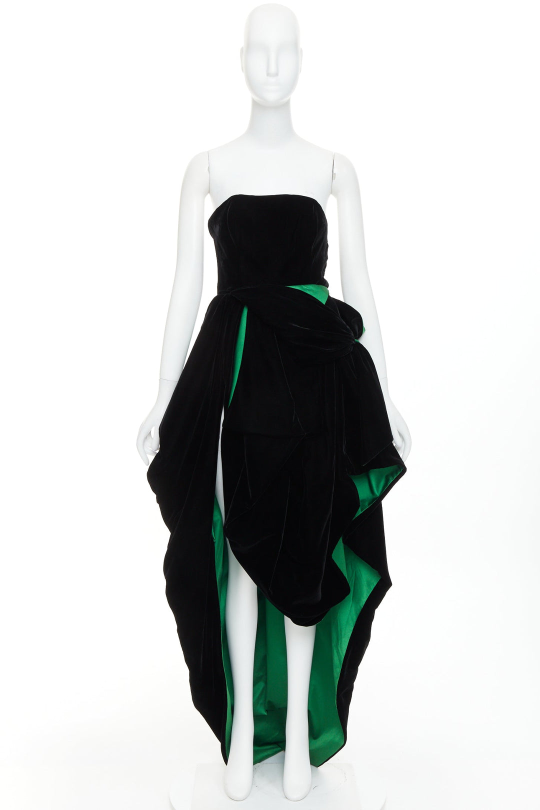 ALEXANDRE VAUTHIER COUTURE AW2020 Runway black velvet green velvet duchess  gown