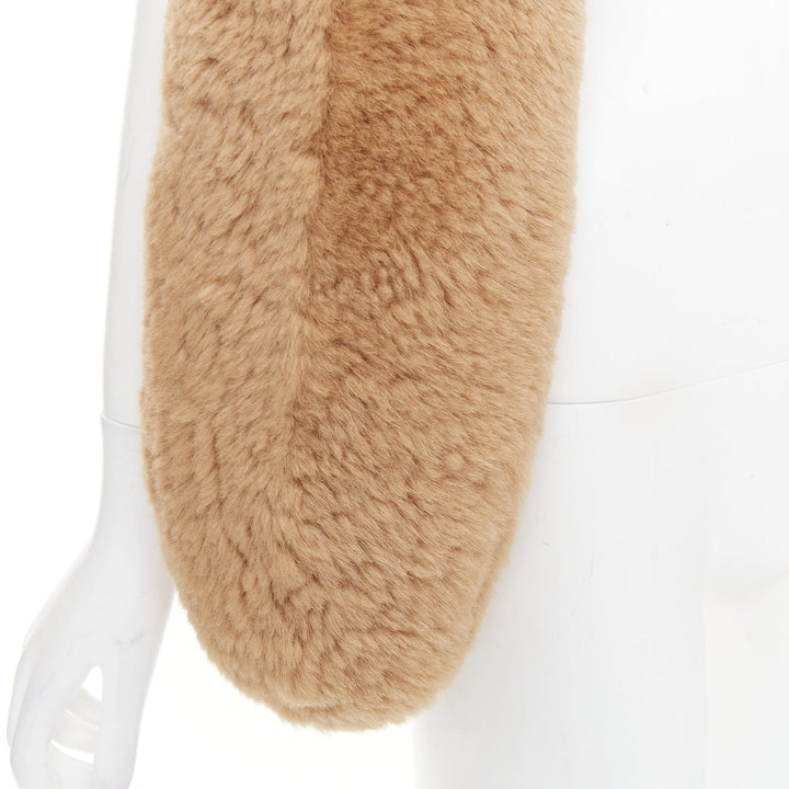 rare BOTTEGA VENETA 2021 Runway icelanding shearling wrap statement stole scarf