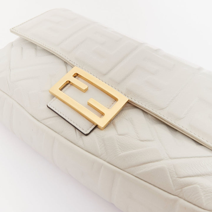 FENDI 2023 Runway Medium Baguette FF embossed white nappa leather bag