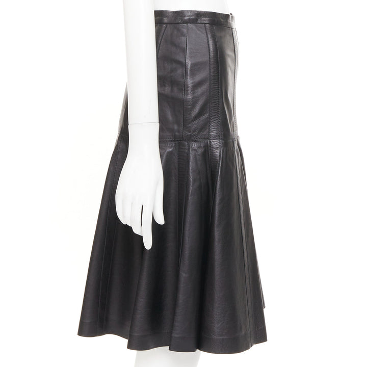 OSCAR DE LA RENTA black genuine leather silk lined fit flare skirt US0 XS