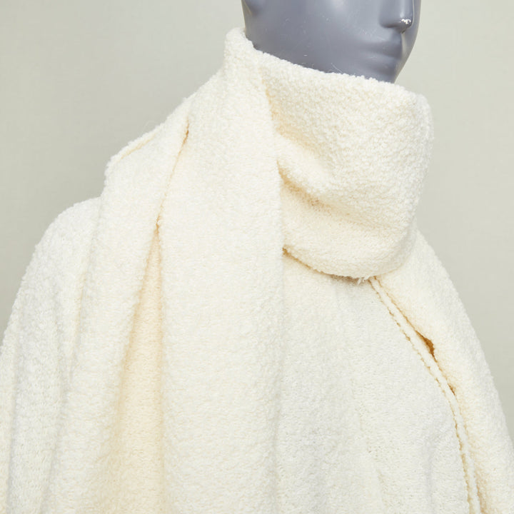 ATTERSEE 2022 The Boucle Poncho ivory textured detachable scarf outerwear OS