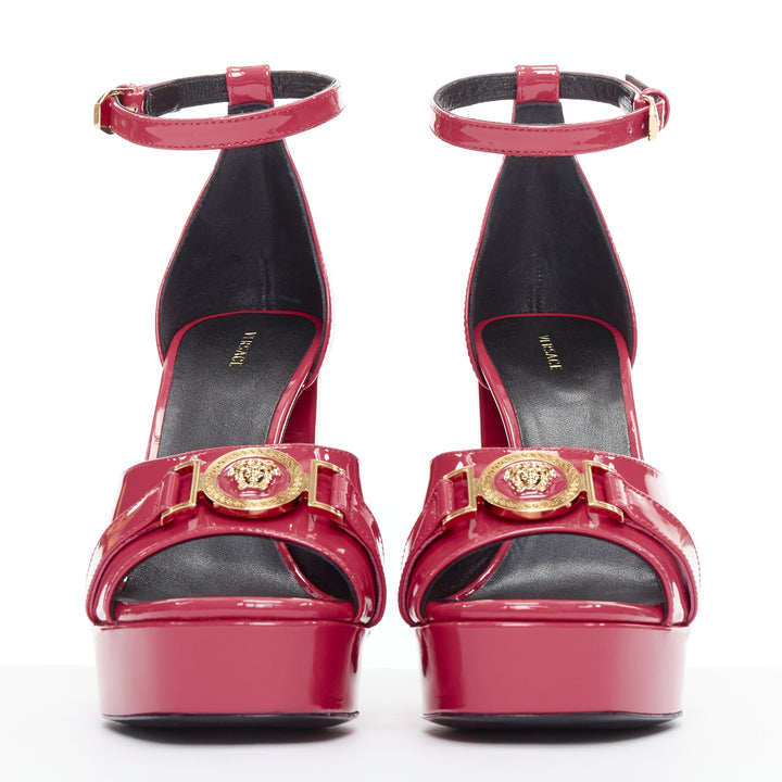 VERSACE Tribute fuschia pink patent Medusa emblem open toe platform sandal EU39