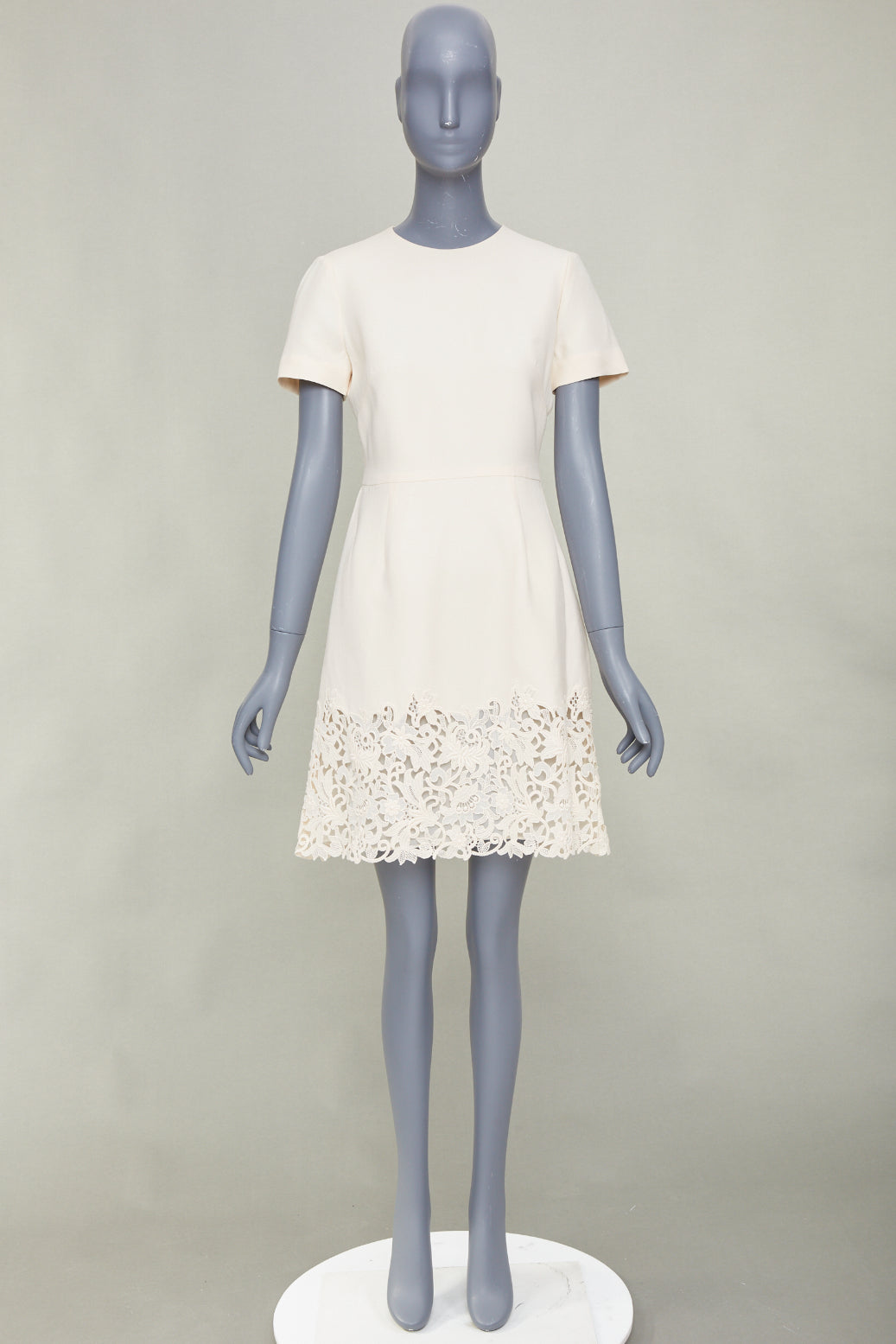 VALENTINO 2018 Bridal Couture Crepe ivory macrame lace hem cocktail dress IT40 S