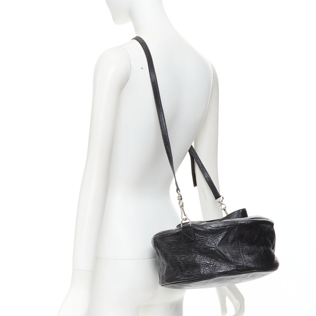 BALENCIAGA 2017 Arena Round Air S Hobo black leather cylinder crossbody bag