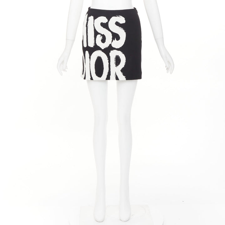 DIOR 2024 Miss Dior fuchsia white black graffiti paint logo mini skirt FR34 XS