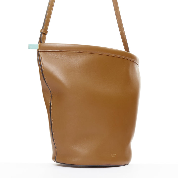 CELINE 2018 Phoebe Philo Clasp Bucket tan brown smooth calf  clasp shoulder bag
