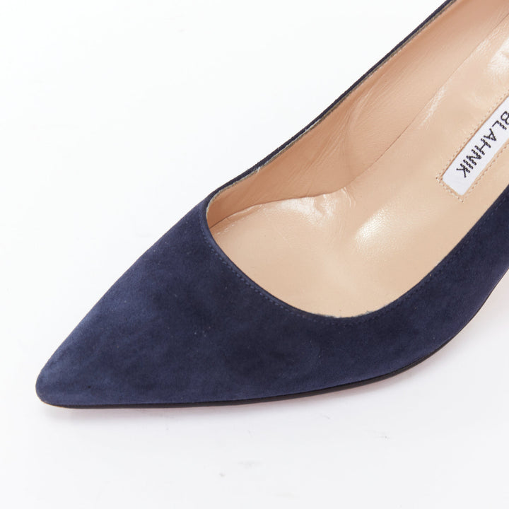 MANOLO BLAHNIK BB 70 navy suede leather point toe pumps EU36.5