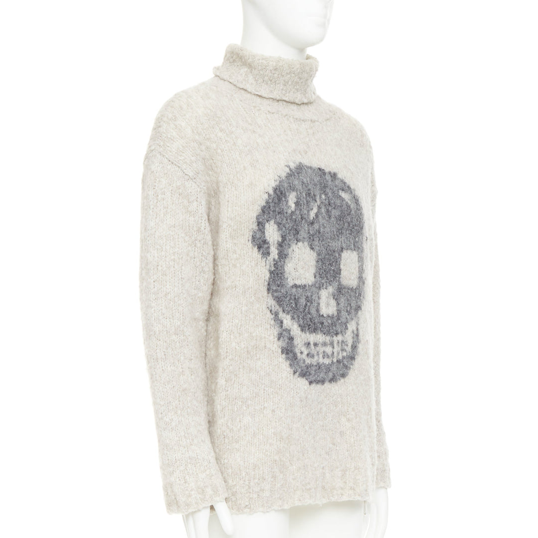 ALEXANDER MCQUEEN grey beige skull intarsia shaggy knit turtleneck sweater S