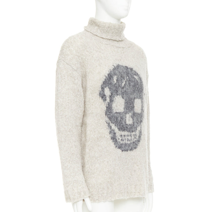 ALEXANDER MCQUEEN grey beige skull intarsia shaggy knit turtleneck sweater S