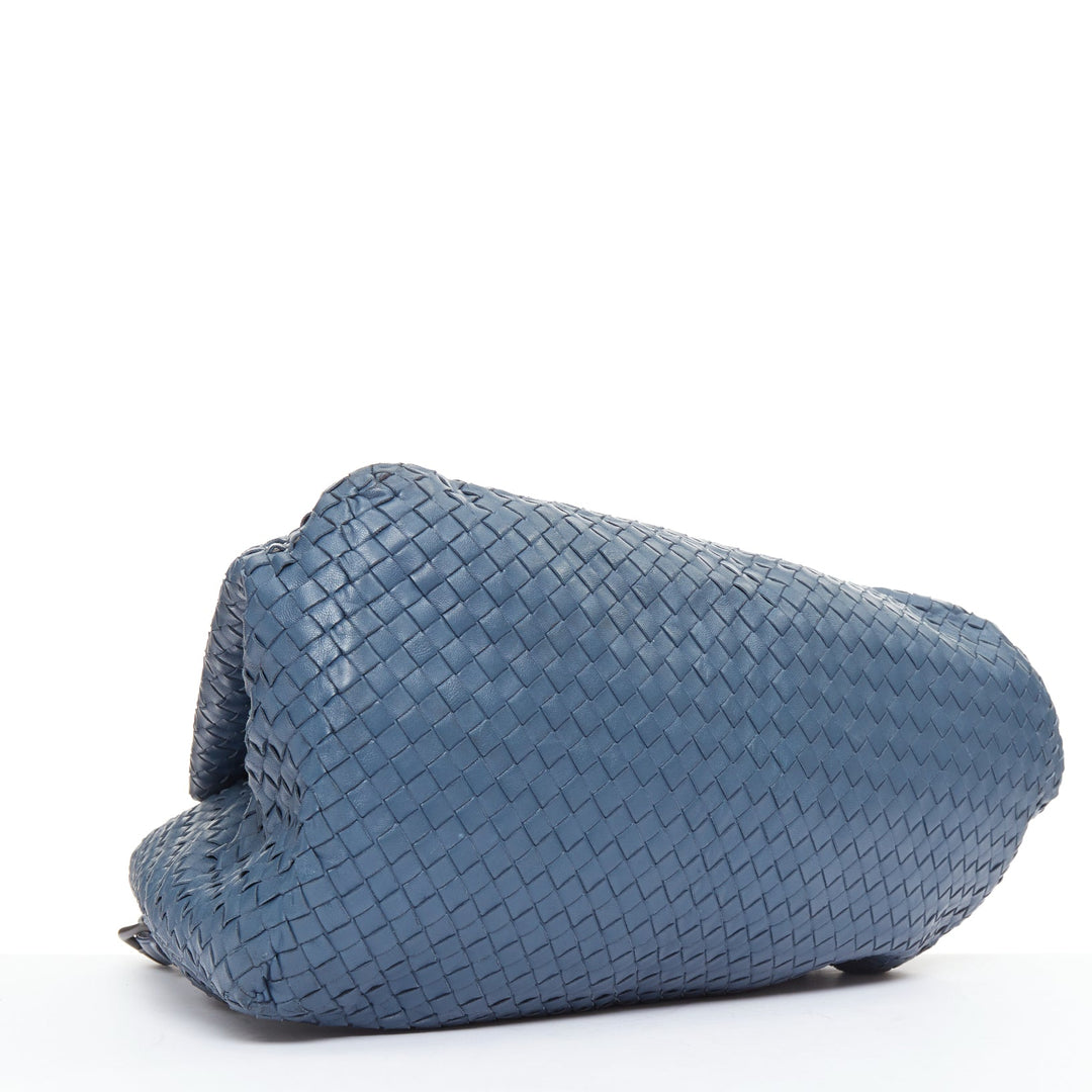 BOTTEGA VENETA 2012 Cesta marine blue intrecciato woven leather bag