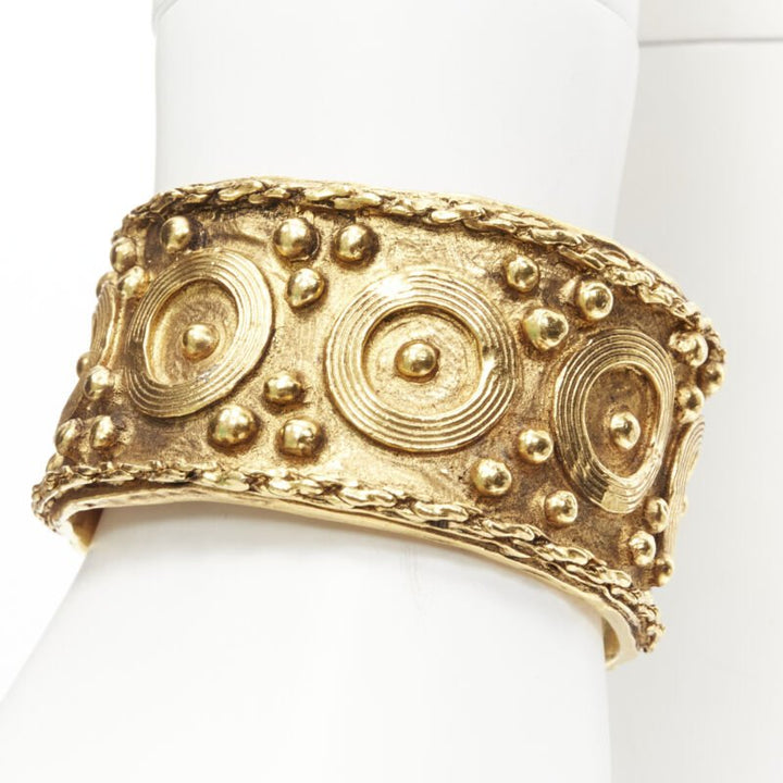 vintage CHANEL Haute Couture Etruscan ornate handcrafted gilded gold cuff bangle