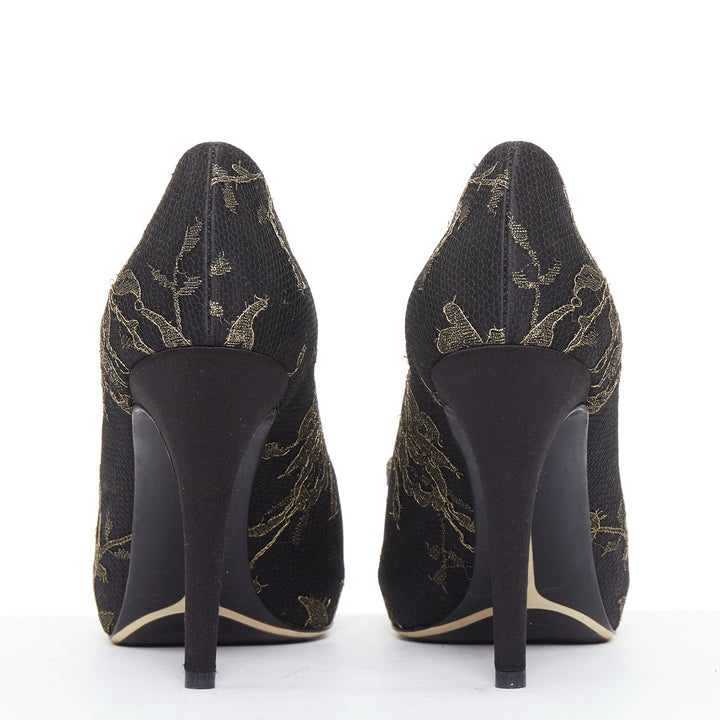 SALVATORE FERRAGAMO Teodora black gold lace Vera bow peep toe pumps Size.8
