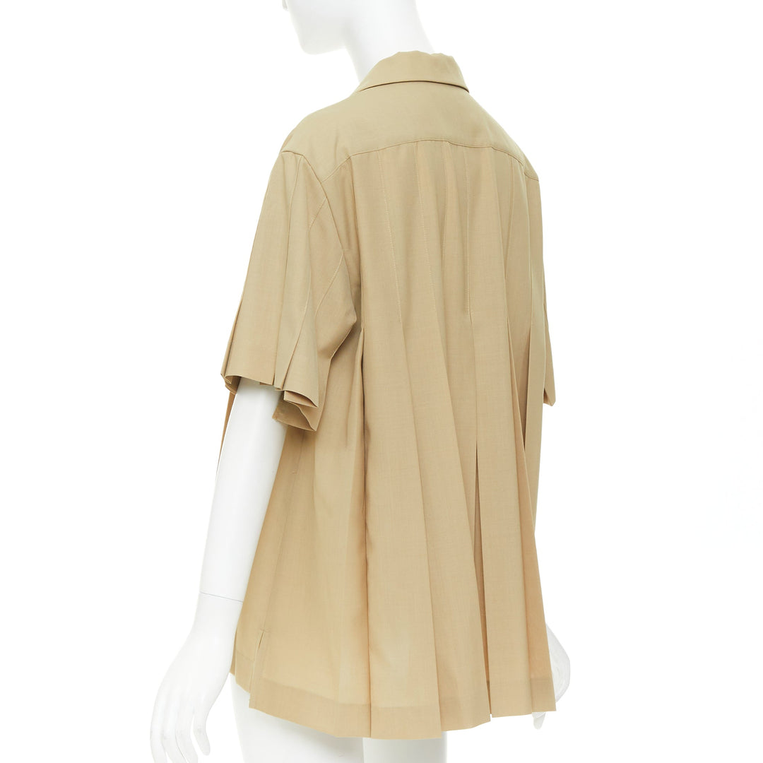 SACAI 2023 Runway khaki pleated pocketed short sleeve suiting boxy shirt JP1 S
