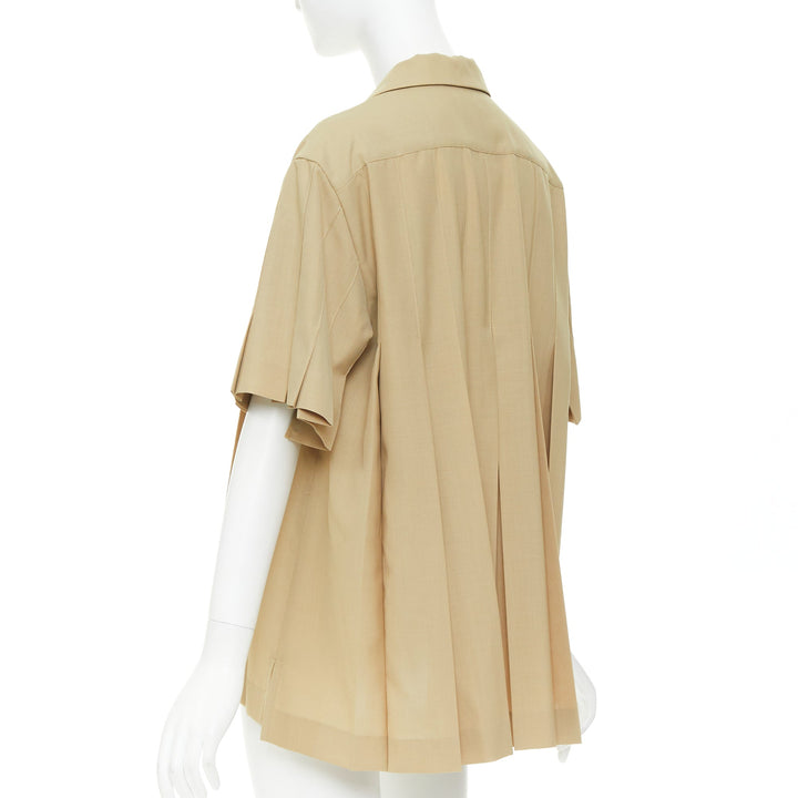 SACAI 2023 Runway khaki pleated pocketed short sleeve suiting boxy shirt JP1 S