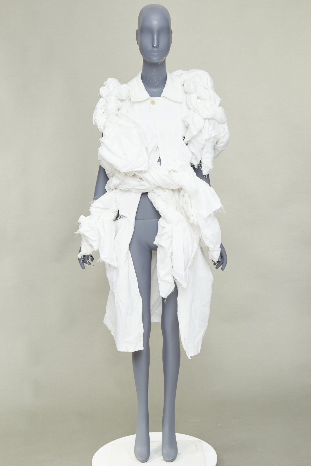 rare COMME DES GARCONS 2019 Runway white frayed cotton knotted bundle jacket XS