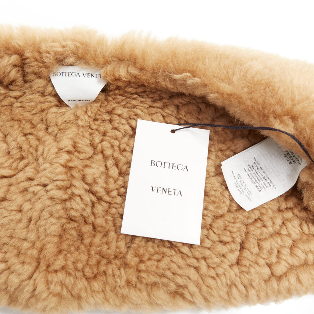 rare BOTTEGA VENETA 2021 Runway icelanding shearling wrap statement stole scarf