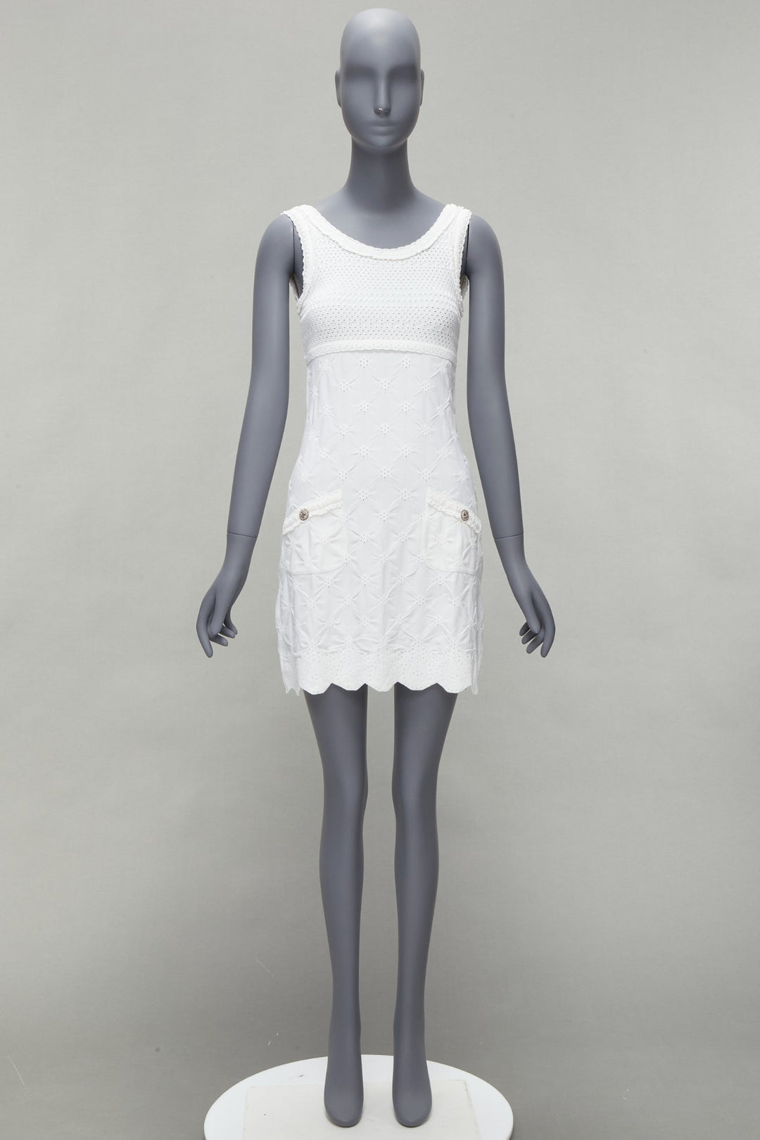 CHANEL Karl Lagerfeld 2011 CC buttons white lace knitted mini dress FR34 XS