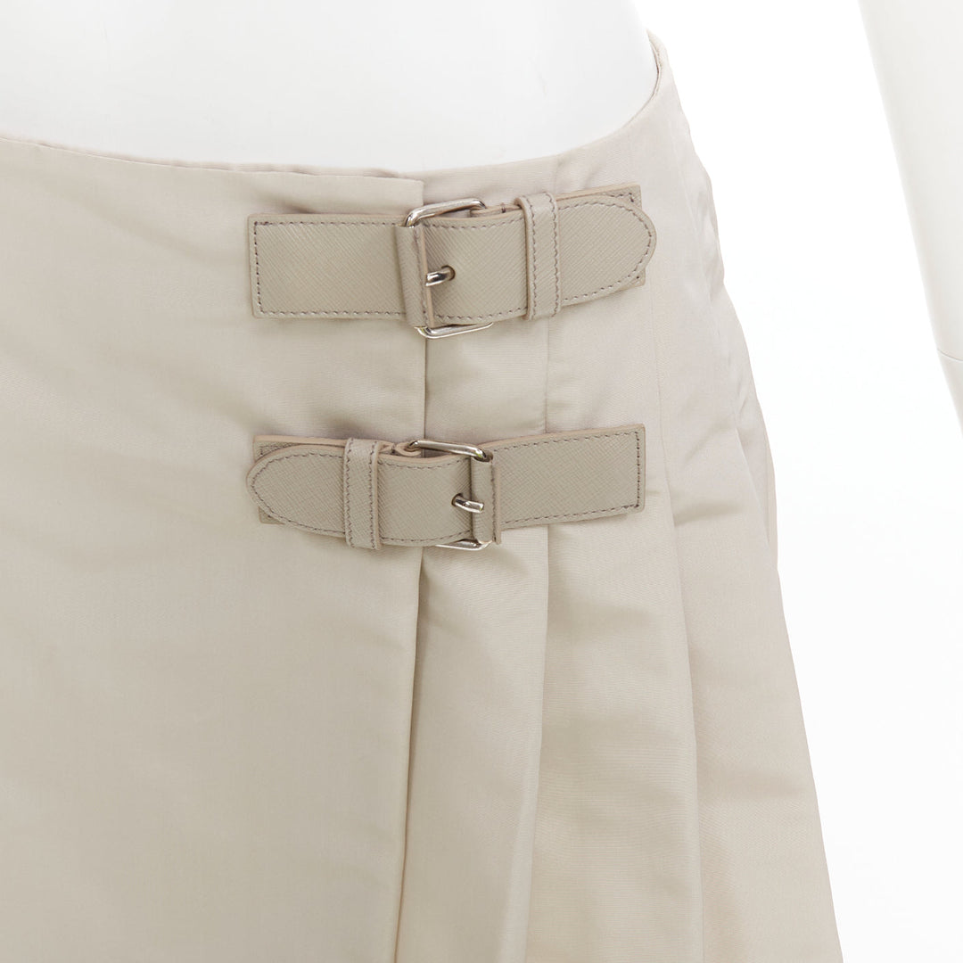 PRADA 2010 Vintage grey silk blend pleated leather buckles mini skirt IT42 M