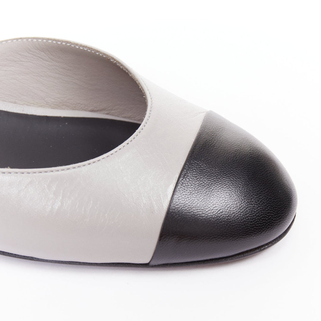 CHANEL 2022 grey leather pearl trimmed CC logo bicolor block heel pumps EU39.5