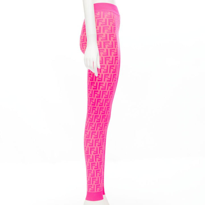 FENDI Nicki Minaj Prints On Runway neon pink FF Zucca legging IT38 XS