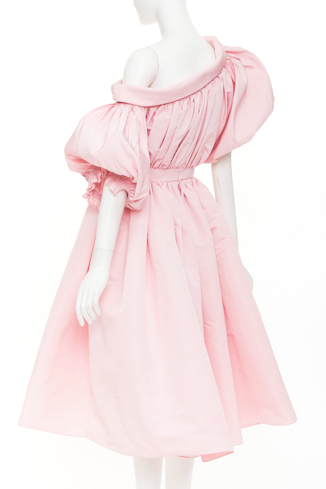 ALEXANDER MCQUEEN 2021 Runway pink anemone faille off shoulder dress IT38 XS