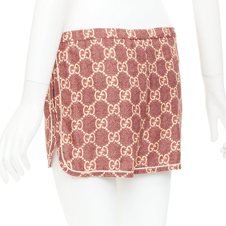 GUCCI red beige silk twill GG Supreme monogram satin trimmed pajama shorts XXS