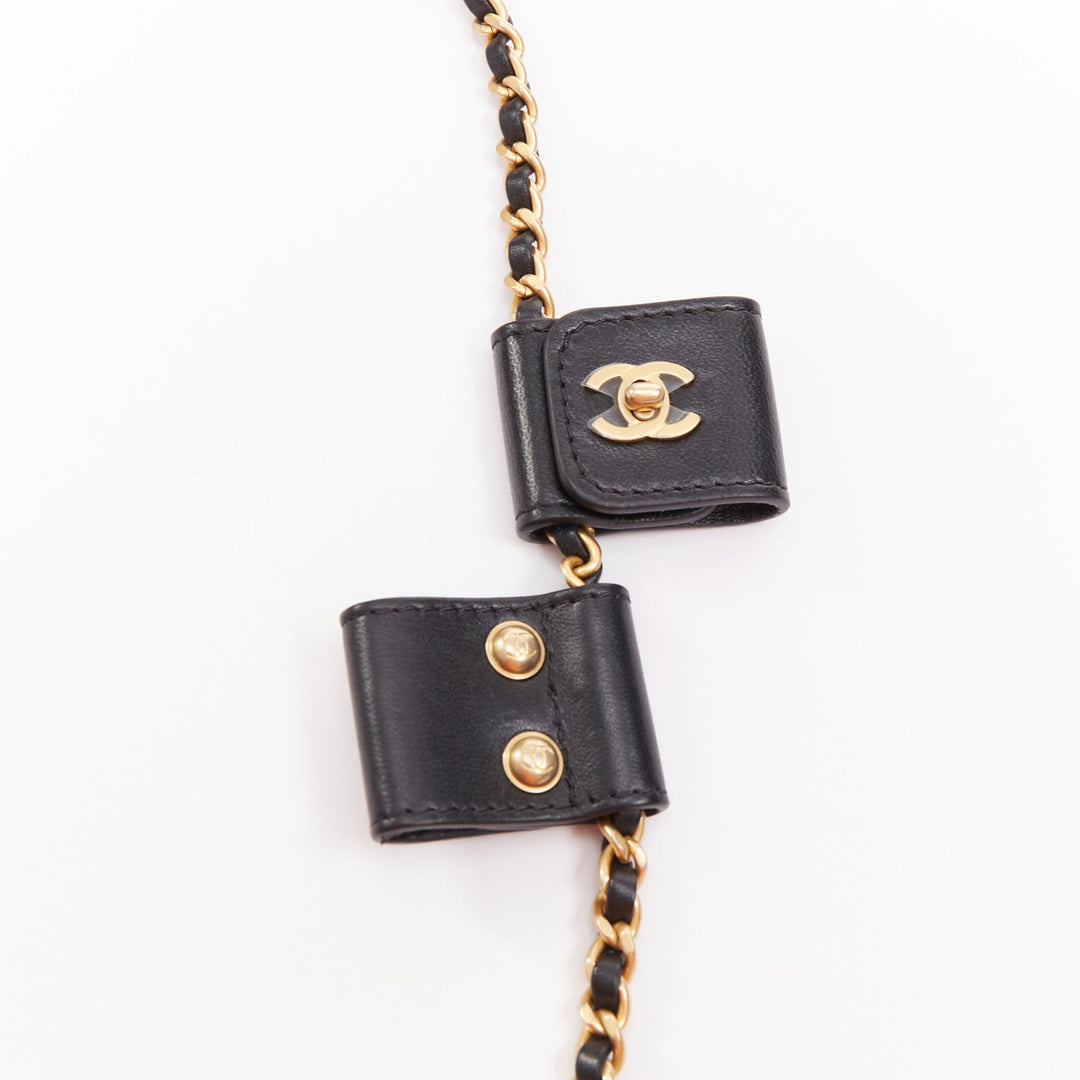 CHANEL 2019 Runway black lambskin diamond quilted gold single side crossbody bag