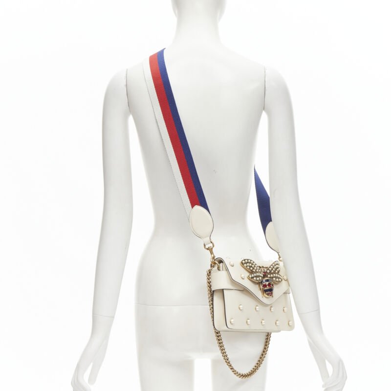 GUCCI Queen Margaret Embellished Bee pearl stud white flap crossbody bag