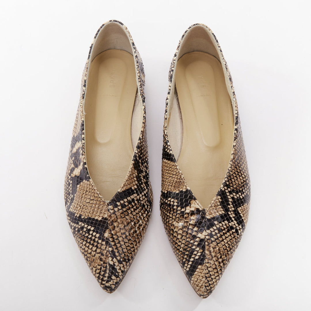AEYDE Moa natural scaled leather V vamp point toe ballerina flats EU37