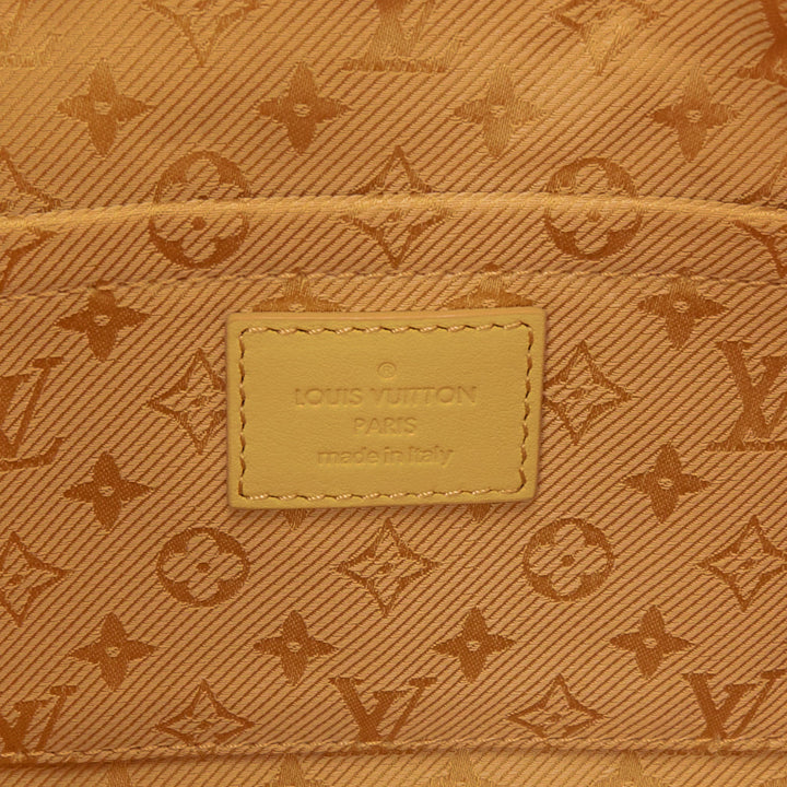 LOUIS VUITTON 2011 jaune Monogram Cuir Pochette Altair quilted leather clutch
