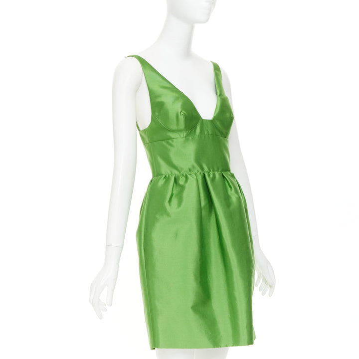 PRADA 2022 Kelly green duchess silk V-neck sleeveless mini dress IT40 S