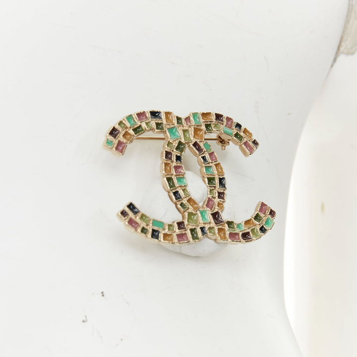 CHANEL 09C enamel mosaic multicolor pebble interlocking CC pin brooch