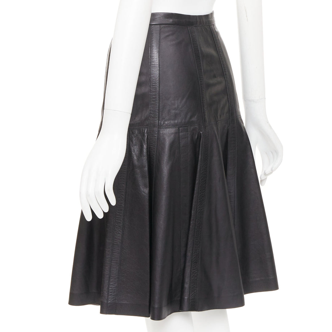 OSCAR DE LA RENTA black genuine leather silk lined fit flare skirt US0 XS