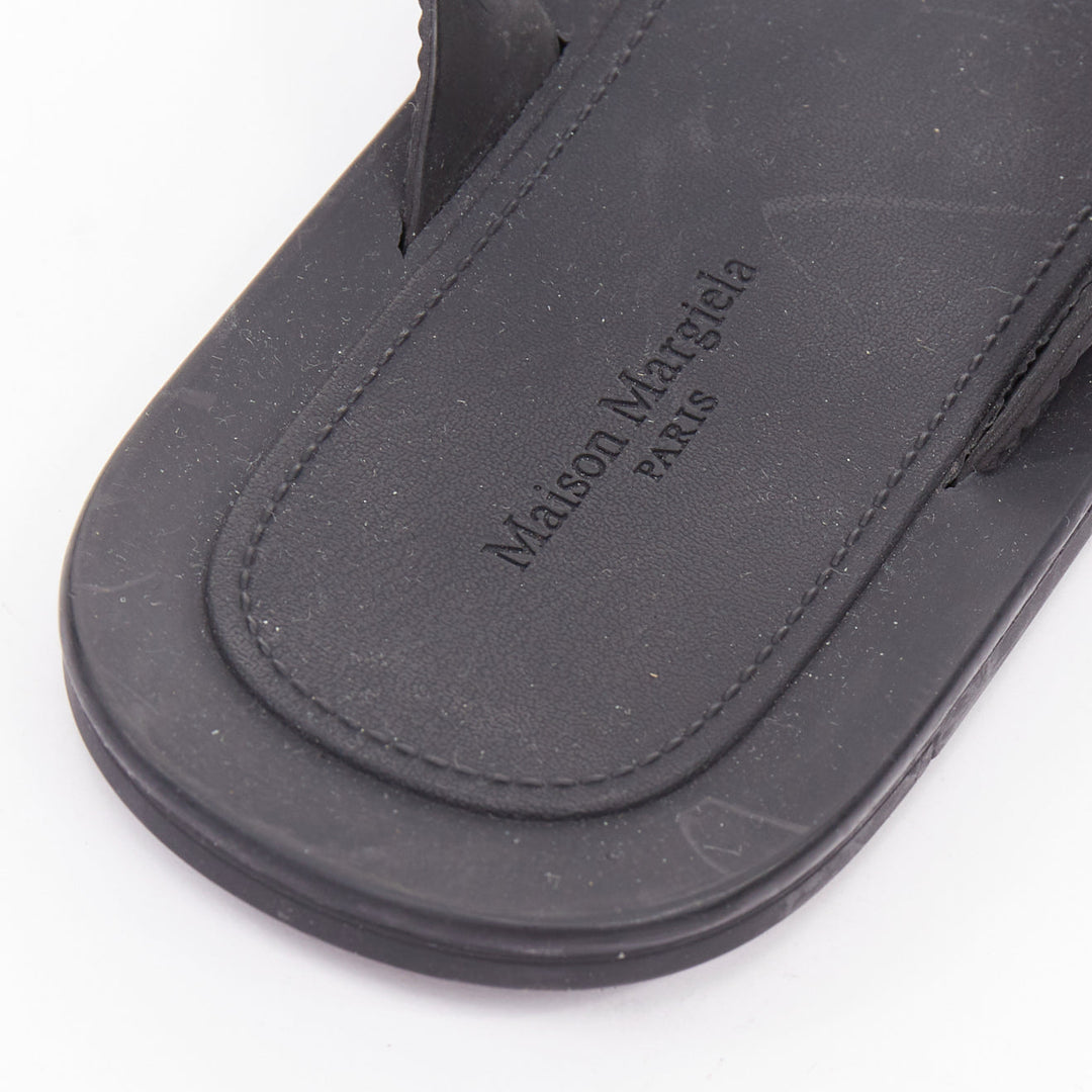 MAISON MARGIELA  2022 Tabi black split toe flip flops thong sandals trompe EU36