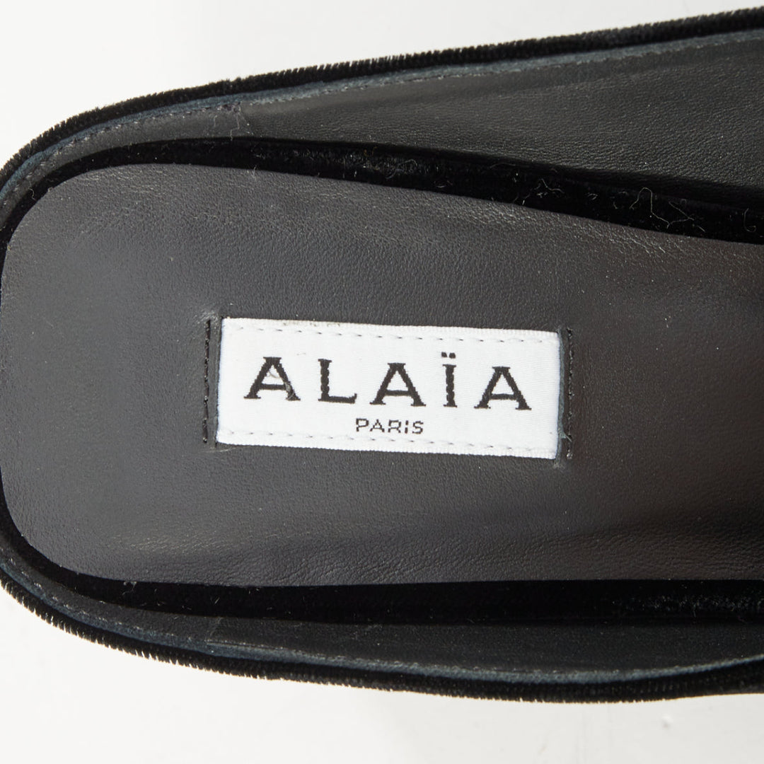 ALAIA 2023 Tong 75 black velvet sculptural thong wedge slip on sandals EU38