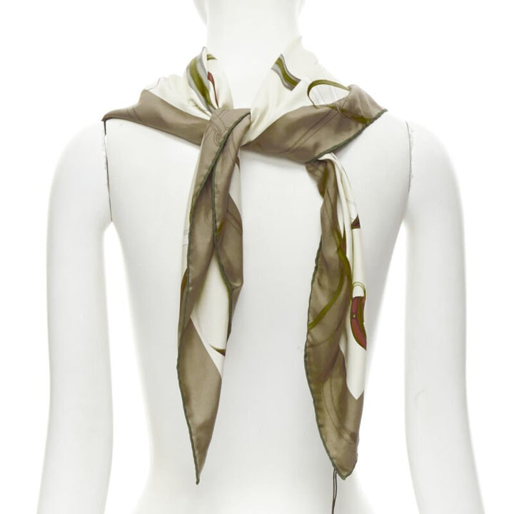 GUCCI 1921 Collection Signature Horsebit print 100% silk 85cm square scarf