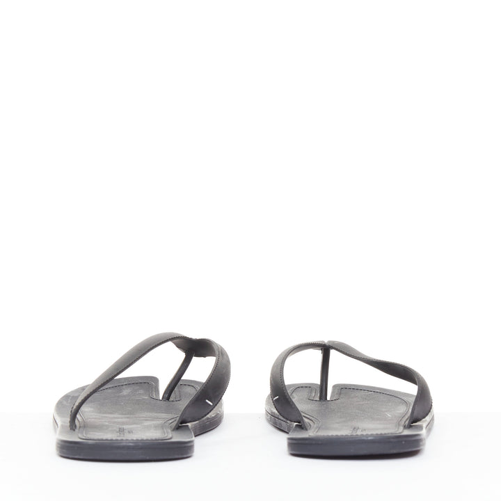 MAISON MARGIELA  2022 Tabi black split toe flip flops thong sandals trompe EU36