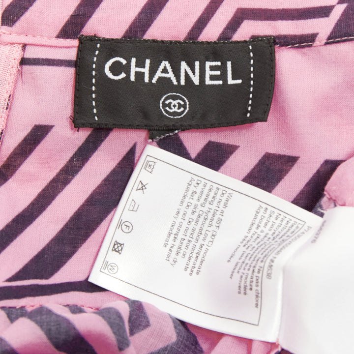 CHANEL 2023 Coco Beach pink cc interlocking geometric star graphic skirt FR34