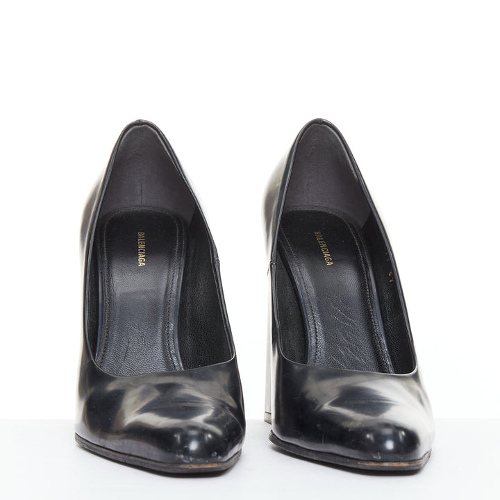 BALENCIAGA black calfskin leather elongated toe box block heel pump EU37