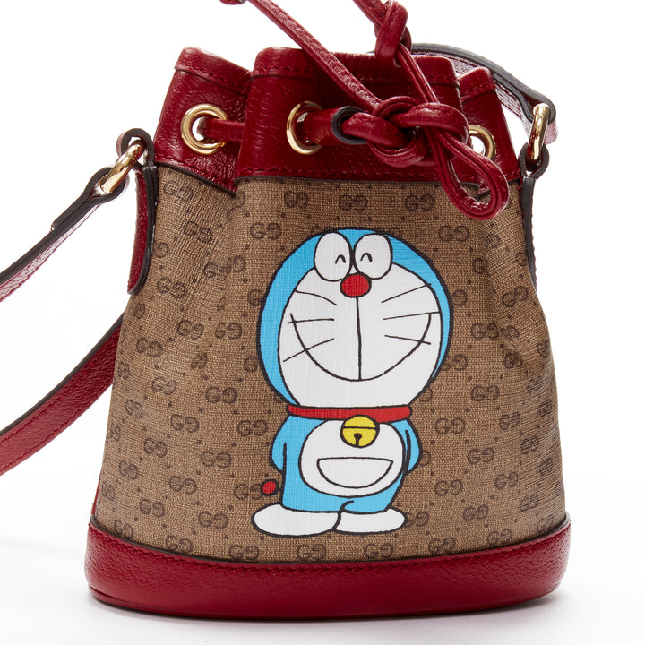 GUCCI DORAEMON 2021 Limited GG Supreme red drawstring crossbody bucket bag