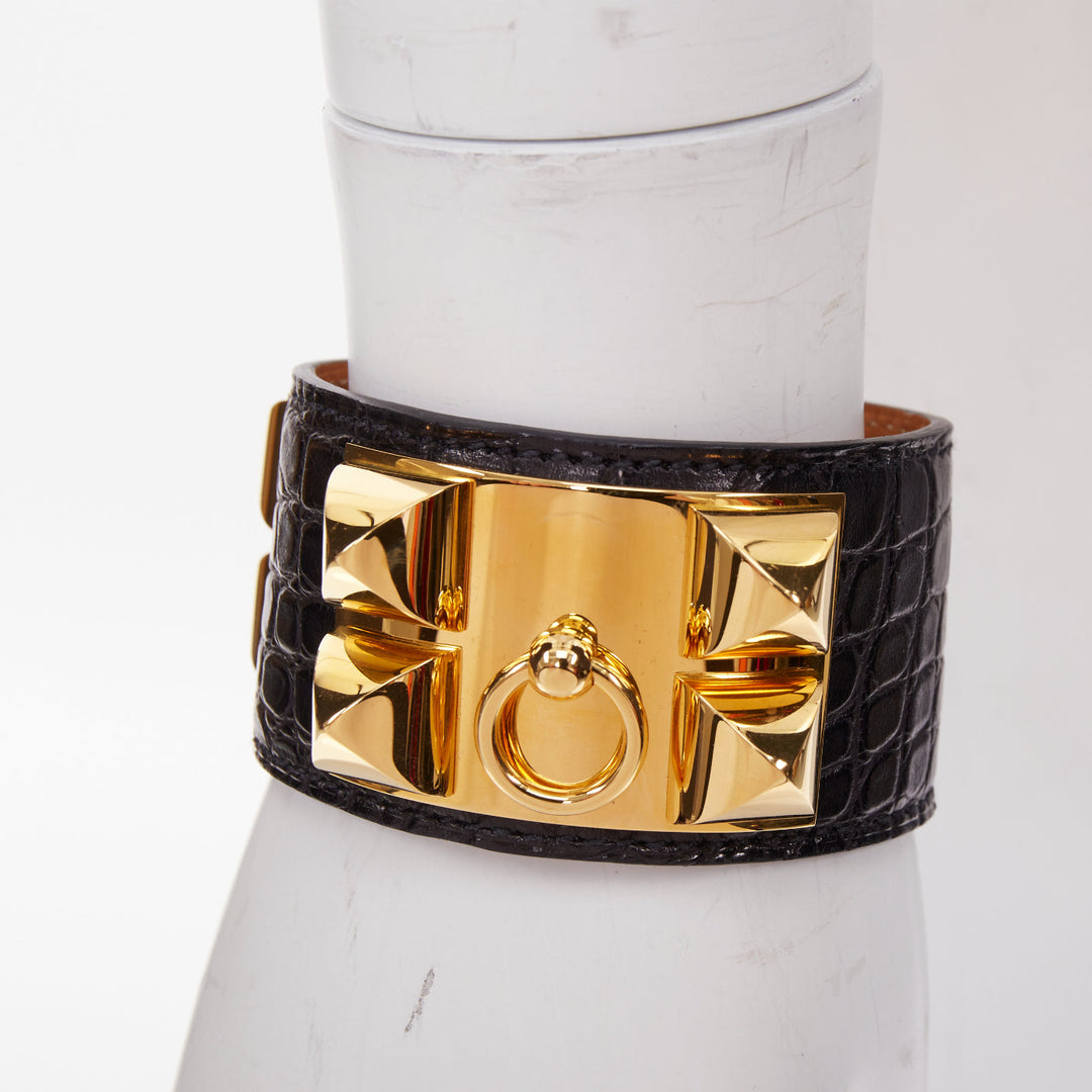 HERMES Collier de Chien black matte scaled leather gold hardware cuff bracelet