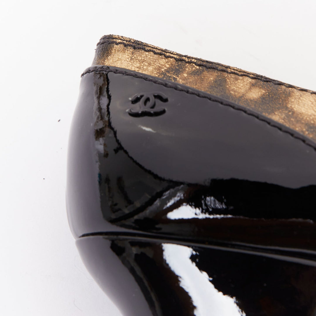 CHANEL 2018 Runway Forest Fairies black gold pointed square toe CC oxford EU38.5