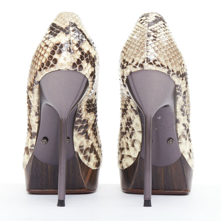 LANVIN 2011 beige scaled leather brown wood platform pumps EU36.5