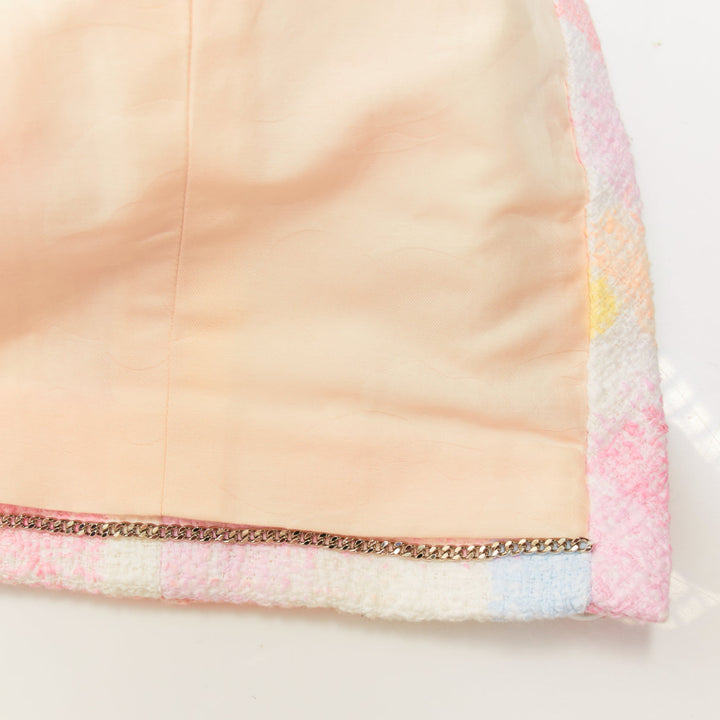 CHANEL 2023 Runway pastel pink painted check pearl button crop tweed jacket FR36