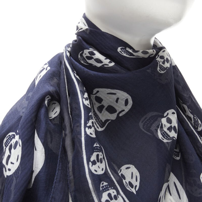 ALEXANDER MCQUEEN Signature navy blue white skeleton skull print scarf