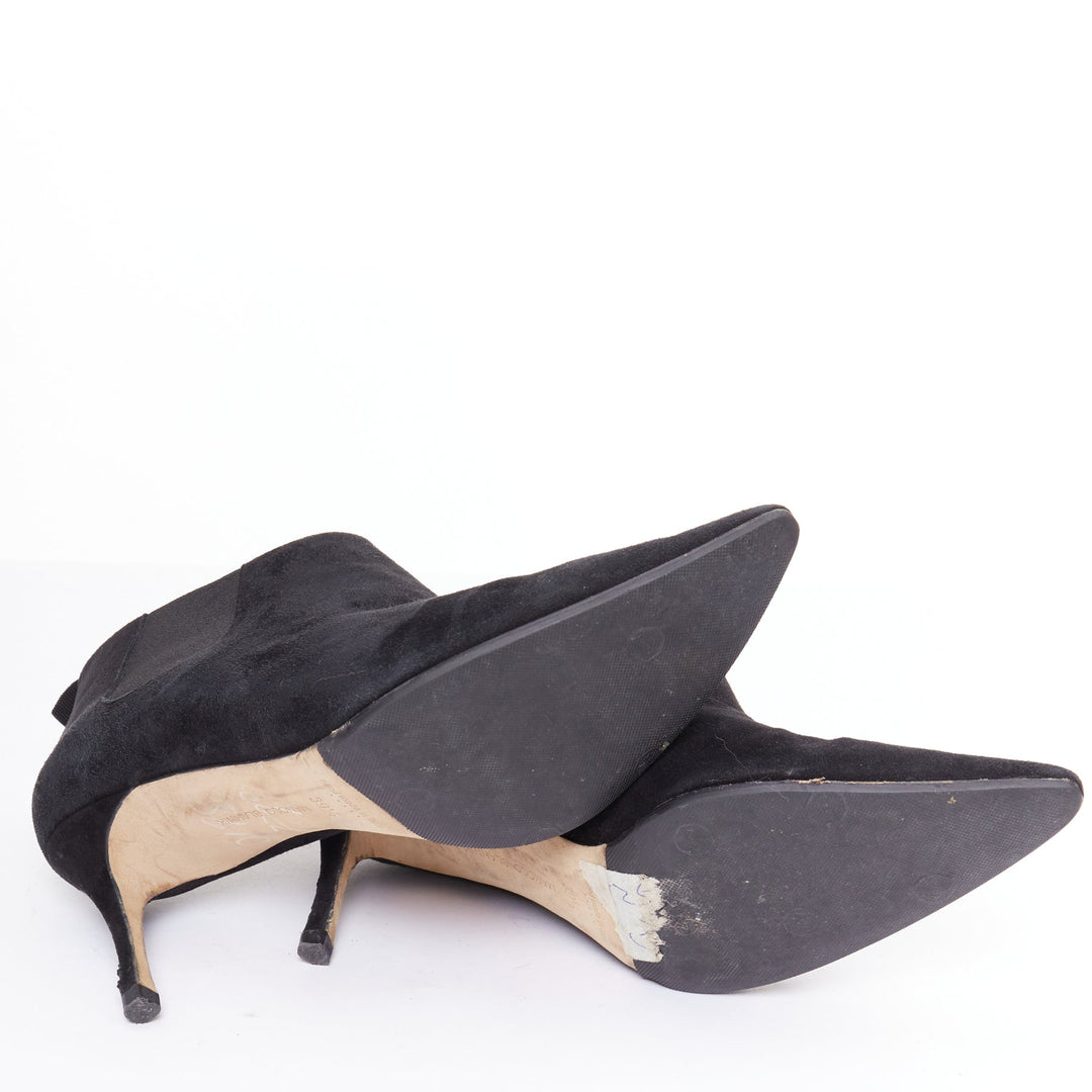 MANOLO BLAHNIK Vintage black suede pointy toes mid heel booties EU39.5