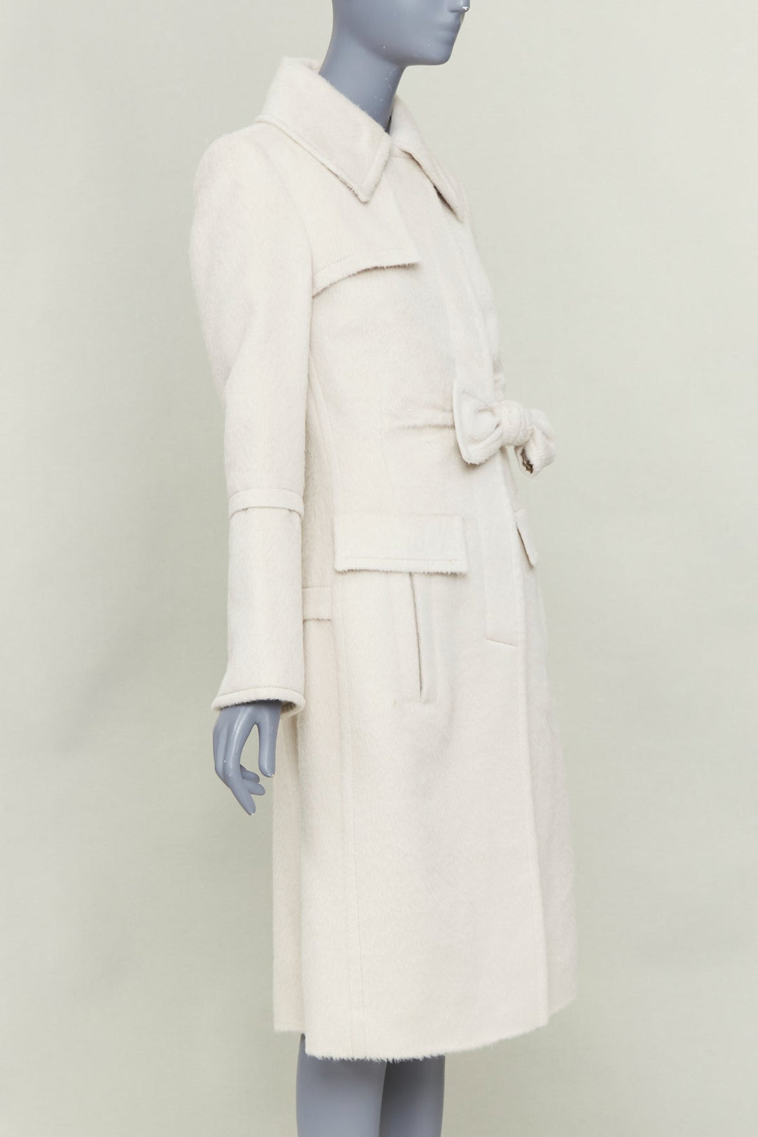 GUCCI 2004 Tom Ford ivory alpaca wool bow front trench inspired coat IT38 XS