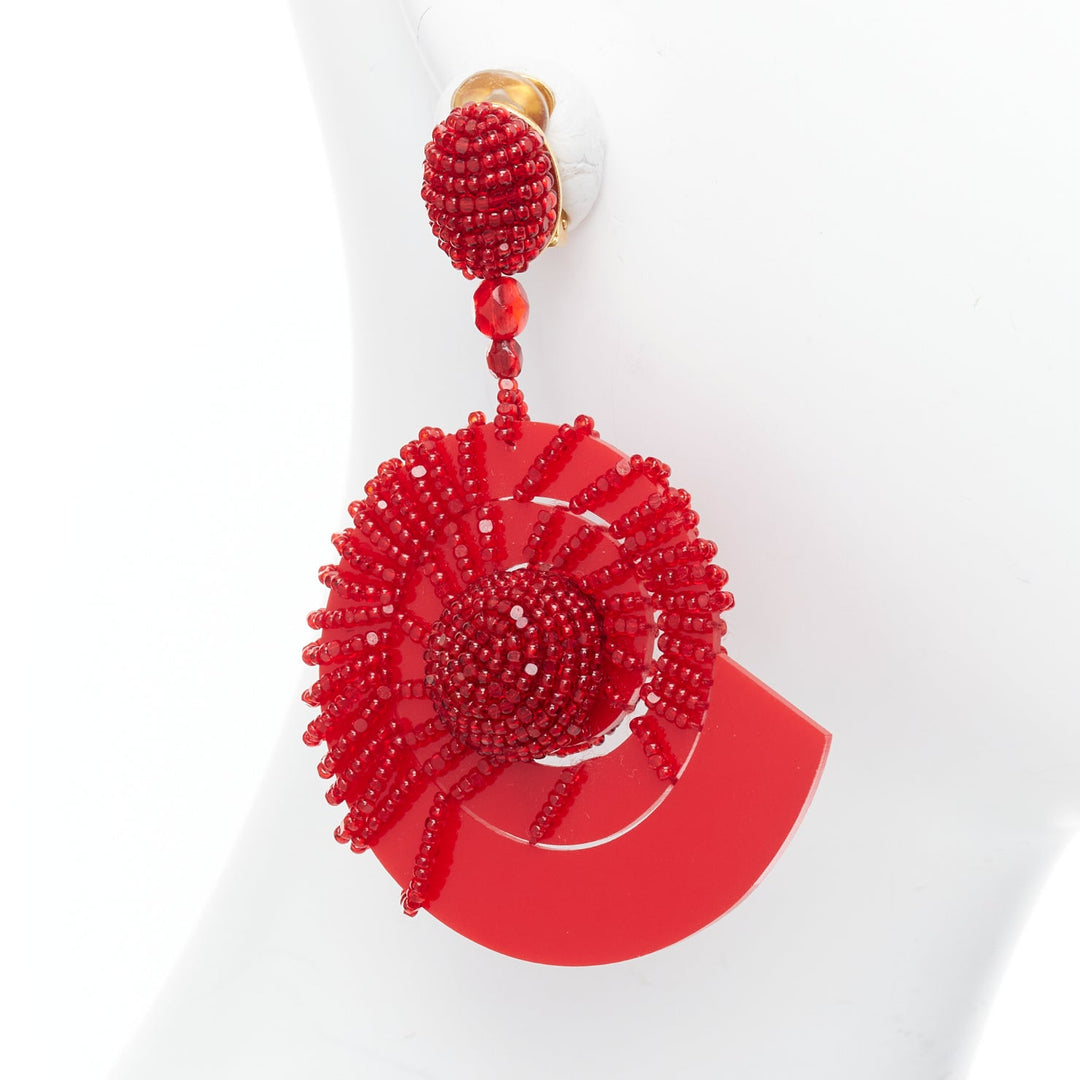 OSCAR DE LA RENTA red beaded acrylic spiral shell dangling clip on earrings pair